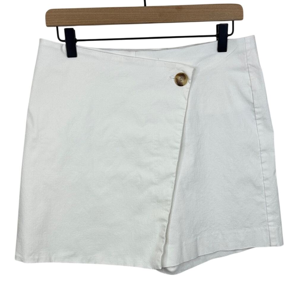 Chico's Brigitte Womens 8 White Button Detail Pull-On Asymmetrical Wrap Skort